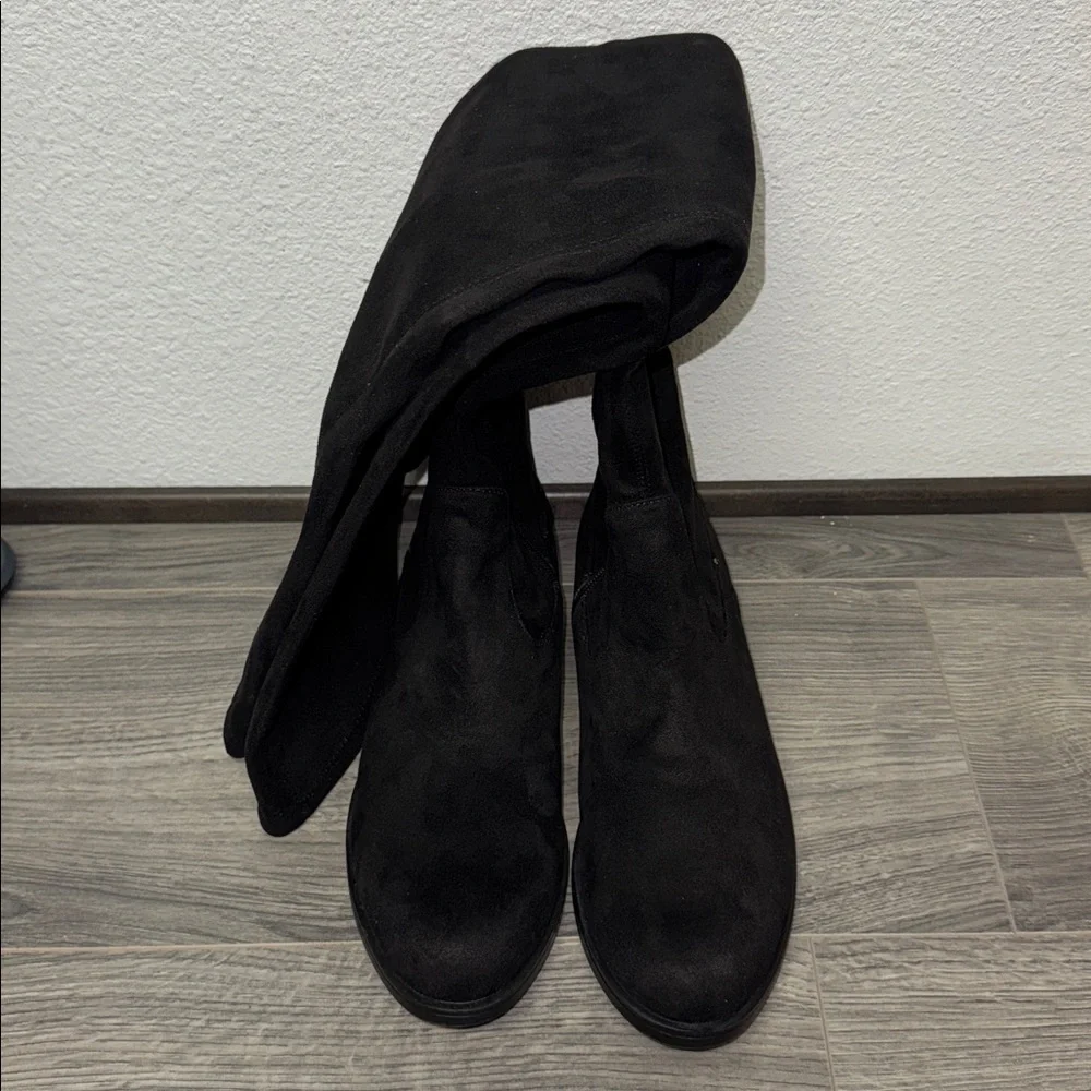 Kenneth Cole Women Medium Wind,y Over,The,Knee Boots, Black